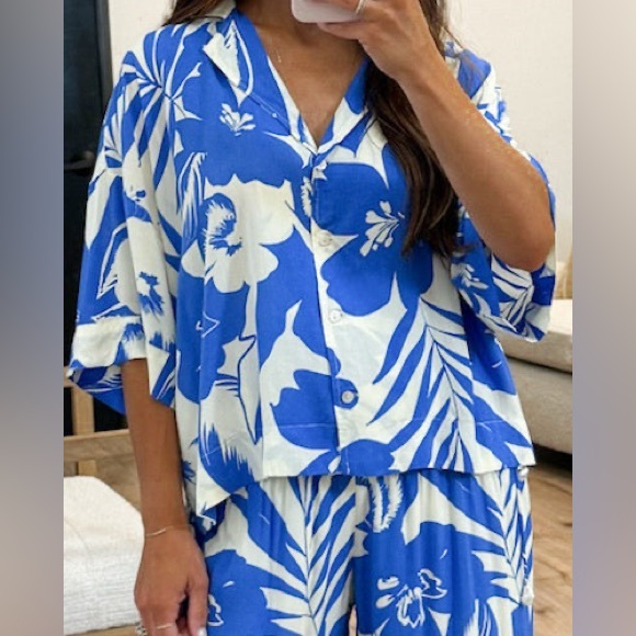 Olivaceous Other - Women’s Floral Palm Matching Lounge Set Size Large / Small